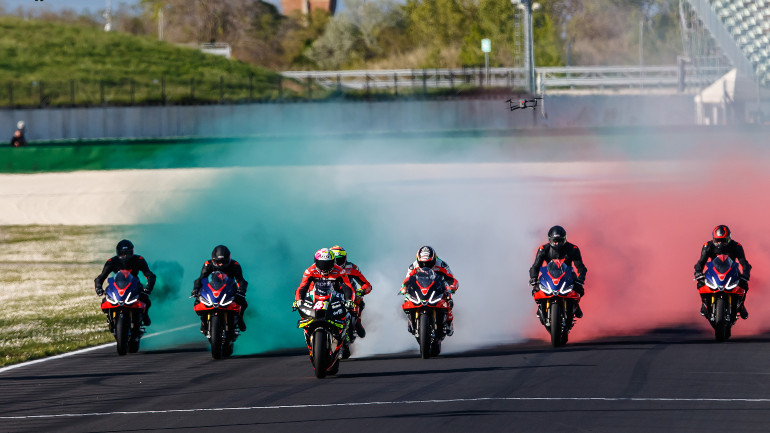 Η γιορτή των πρωταθλητών της Aprilia