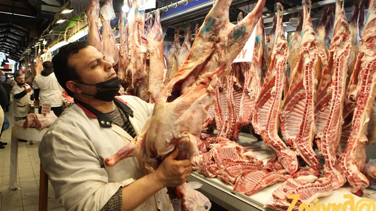 Στη Βαρβάκειο οι Αθηναίοι για το γιορτινό τραπέζι