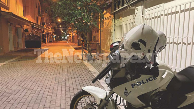 Μπλόκο της Αστυνομίας στα κορωνοπάρτι του Βόλου