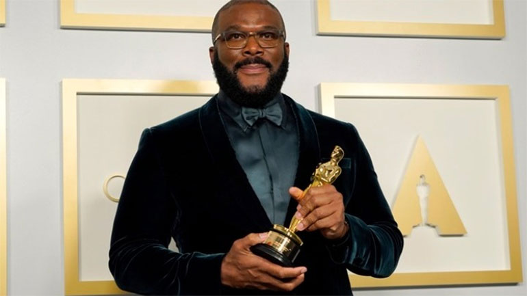 Ο Τάιλερ Πέρι τιμήθηκε με το Βραβείο Όσκαρ Ανθρωπισμού