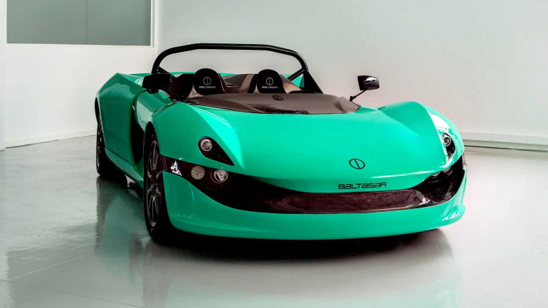 Το ηλεκτρικό πισωκίνητο για παιχνίδι στην πίστα