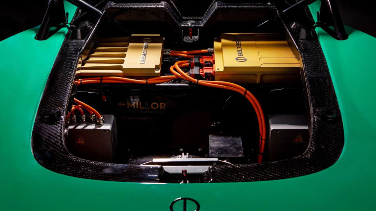 Δύο ηλεκτροκινητήρες με απόδοση 500 ίππους!