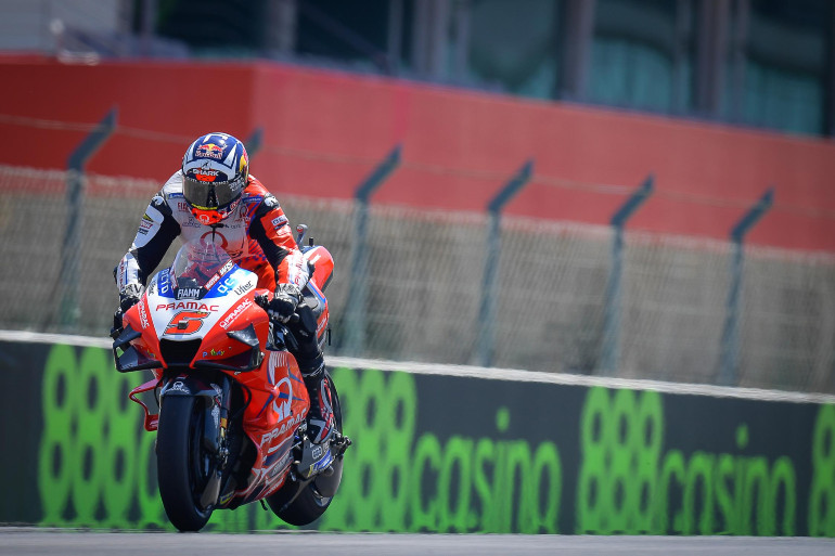 Η πτώση στο Portimao κόστισε στον Zarco την πρώτη θέση στη βαθμολογία.