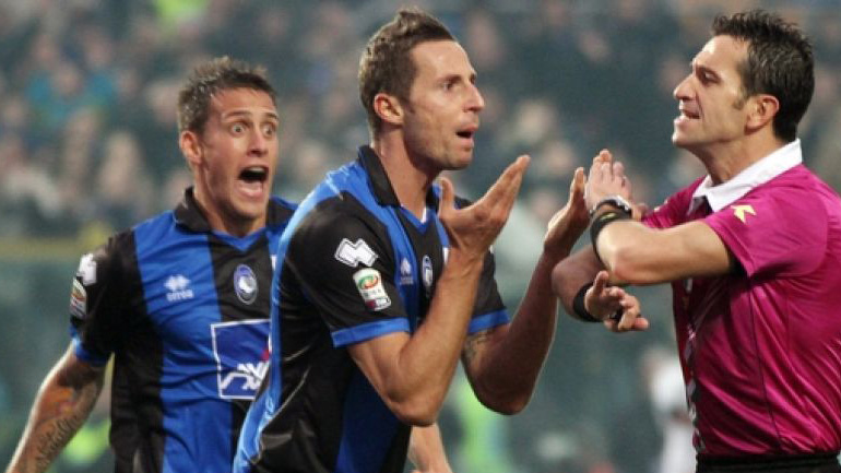 Ο φαταούλας Ολυμπιακός δεν κάνει πλάκες, τα θέλει όλα