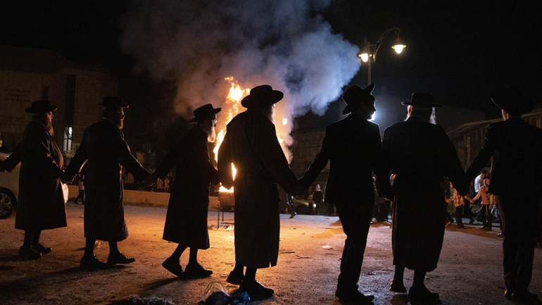 Ισραήλ: Δεκάδες χιλιάδες σε προσκύνημα – Η πολυπληθέστερη δημόσια εκδήλωση μετά την έναρξη της πανδημίας