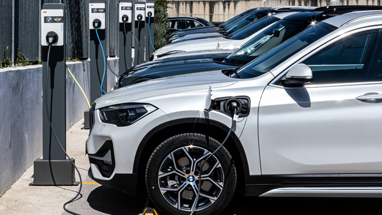 Ποια μάρκα στην Ελλάδα έχει 36 φορτιστές για ηλεκτρικά αυτοκίνητα;