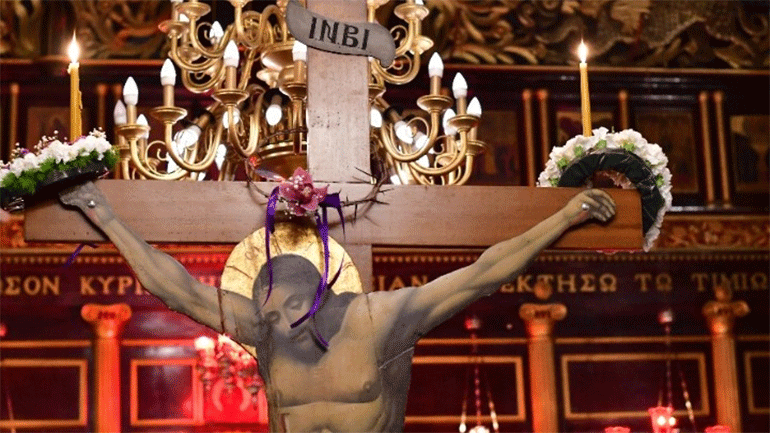 «Σήμερον κρεμάται επί ξύλου» – Τα Δώδεκα Ευαγγέλια