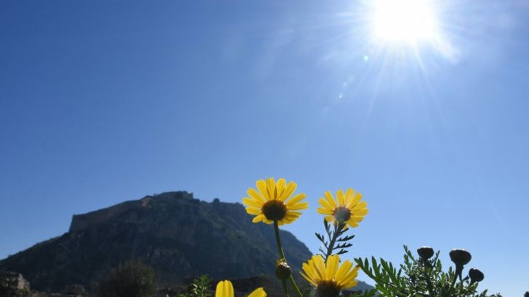 Ξεπέρασε τους 35 βαθμούς η θερμοκρασία στην Κρήτη – Ο καιρός το Μεγάλο Σάββατο