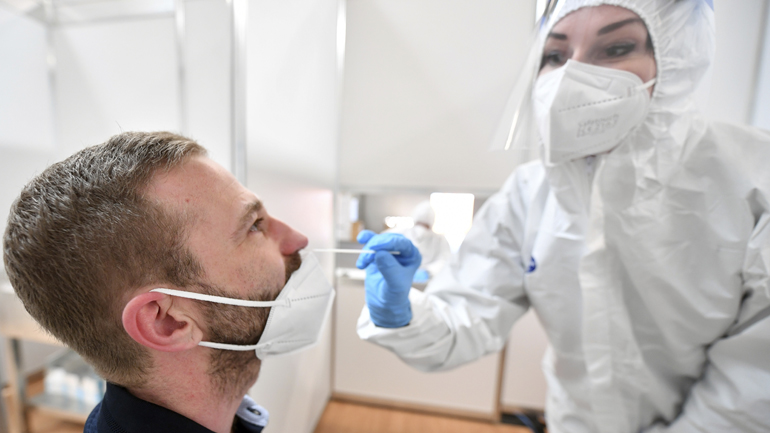 Κορωνοϊός: 306 θάνατοι το τελευταίο 24ωρο στη Γερμανία