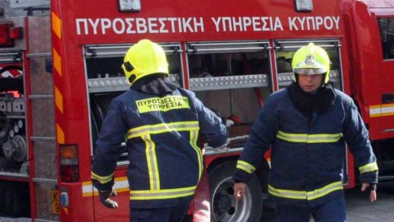 Υπό έλεγχο η φωτιά που ξέσπασε σε κρεοπωλείο στη Νίκαια