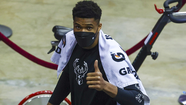 Τραυματίστηκε ο Αντετοκούνμπο