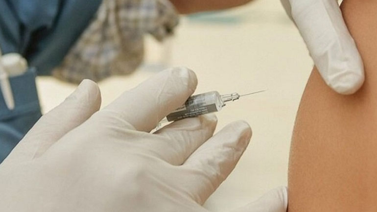 «Στόχος τα 2,8 εκατ. εμβολιασμοί από τον μήνα Μάιο»