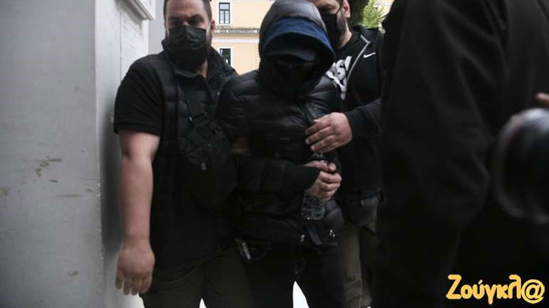 Ολοκληρώθηκαν οι απολογίες του Φουρθιώτη και των συγκατηγορουμένων του – Σε εξέλιξη η διάσκεψη ανακριτή και εισαγγελέα