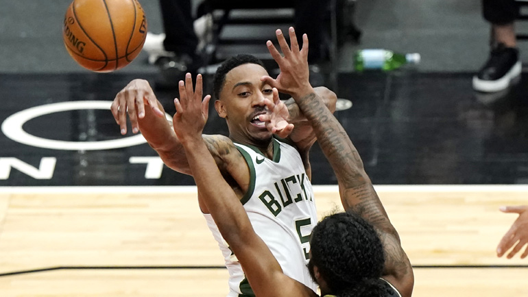 Νίκη χωρίς τον Αντετοκούνμπο για τους Μπακς, 108-98 τους Μπουλς