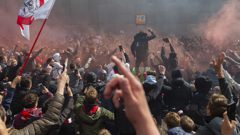 Πρωταθλητής Ολλανδίας ο Άγιαξ, 4-0 την Έμεν