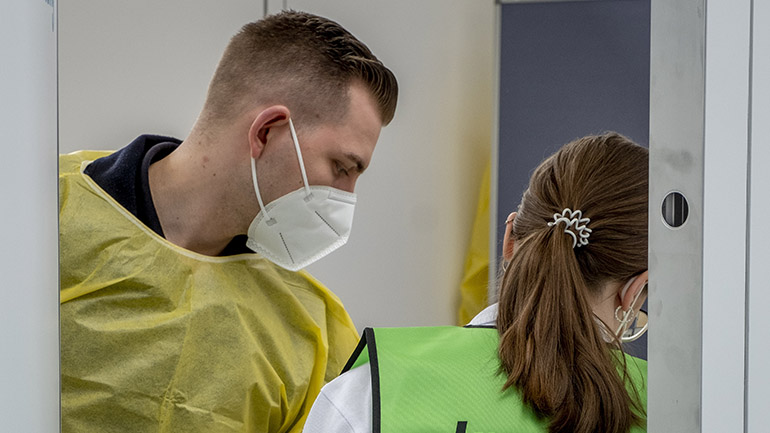 Κορωνοϊός: Ο επικεφαλής της ομοσπονδίας νοσοκομείων της Γερμανίας βλέπει τις πρώτες ενδείξεις μιας εκτόνωσης Κορωνοϊός: Ο επικεφαλής της ομοσπονδίας νοσοκομείων της Γερμανίας βλέπει τις πρώτες ενδείξεις μιας εκτόνωσης