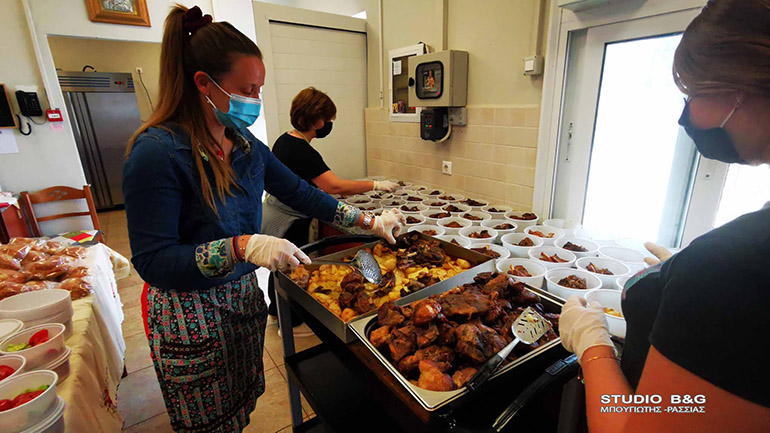 Ναύπλιο: «Γεύμα αγάπης» ανήμερα του Πάσχα για 160 απόρους από το Συσσίτιο Ευαγγελίστριας