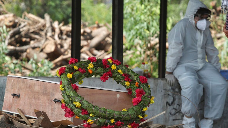 Ινδία: Σχεδόν 370.000 κρούσματα – 3.417 θάνατοι από COVID-19 σε 24 ώρες