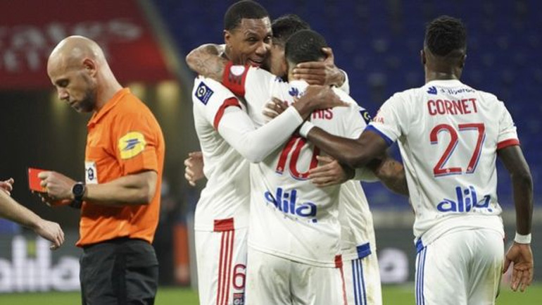 Έσπασαν καρδιές στο «Λουί Ντε», 3-2 η Λιόν τη Μονακό