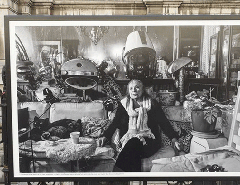 Στιγμιότυπα από την έκθεση του Νίκου Αλιάγα στο Παρίσι / Φωτογραφία: Instagram @nikosaliagas