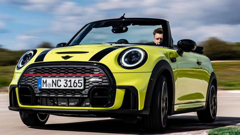 Μπήκε το καλοκαιράκι καιρός να βγουν στους δρόμους τα cabrio