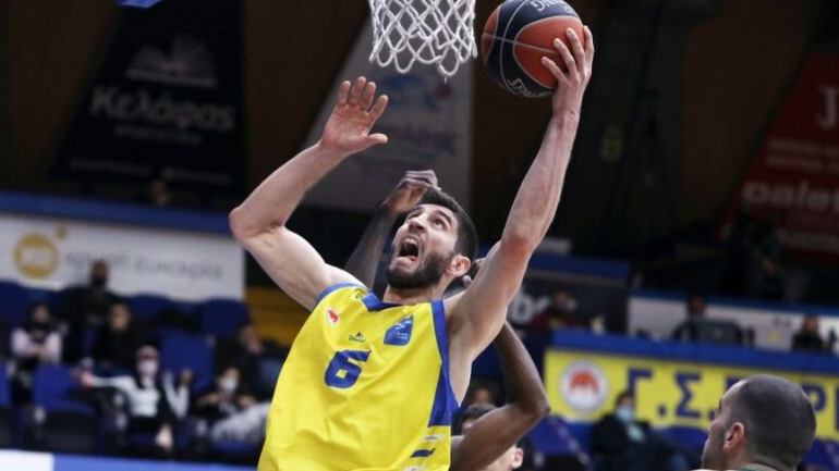 Τσαϊρέλης: «Να φανούμε ανταγωνιστικοί και να βάλουμε δυσκολίες στον Παναθηναϊκό»