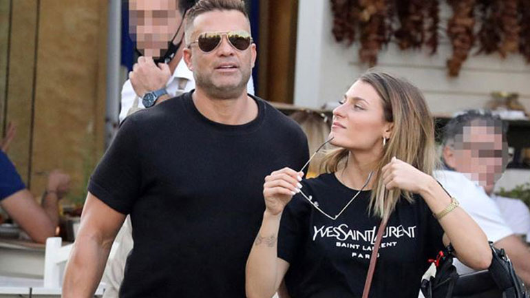 To εντυπωσιακό μονόπετρο που έδωσε ο Κώστας Σόμμερ στη Βαλεντίνη Παπαδάκη στην πρόταση γάμου