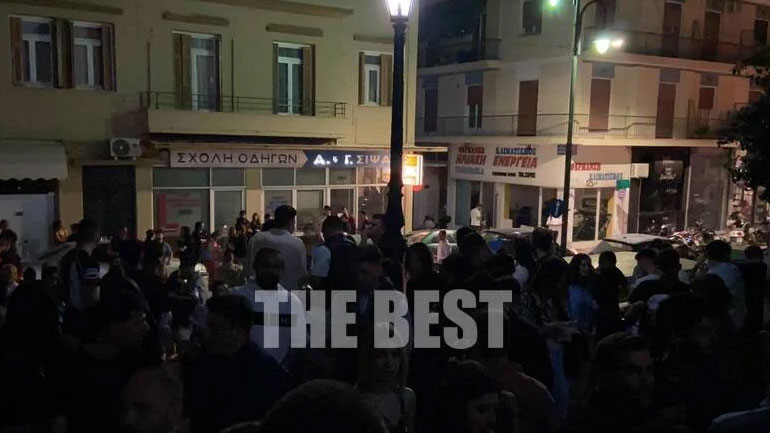 Πάτρα: Έκλεισαν τα μαγαζιά και γέμισαν οι σκάλες- Ξέφρενο πάρτι στην Παντάνασσα