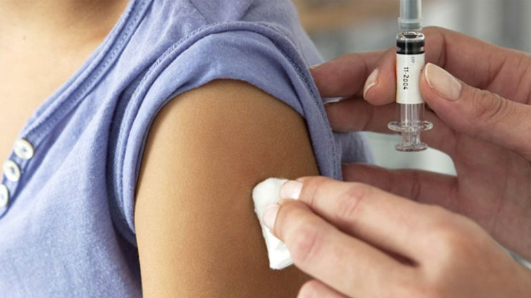 Διαθέσιμα όλα τα εμβόλια από το τέλος Μαΐου για τους 30-44