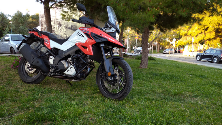 Μοτοσικλέτα περιπέτειας η οποία μπορεί να σε ταξιδέψει παντού ανά πάσα στιγμή.