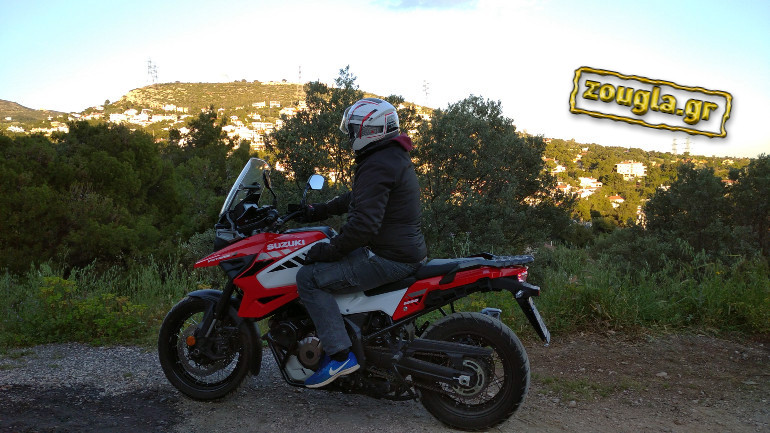 Είναι βαριά η… φανέλα του Suzuki V-Strom 1050 XT