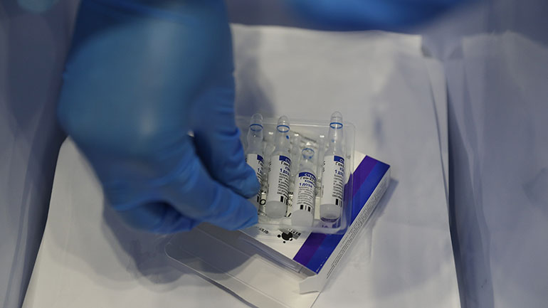 Η Ρωσία εξετάζει την αποστολή ενός εκατομμυρίου εμβολίων Sputnik-V στην Αρμενία