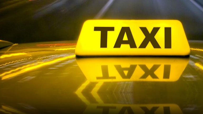 Καταγγελία νεαρής για απόπειρα βιασμού από οδηγό ταξί στο κέντρο της Αθήνας