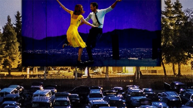 Ανοίγουν οι κινηματογράφοι «Drive In, Sit Out» στο Ηνωμένο Βασίλειο