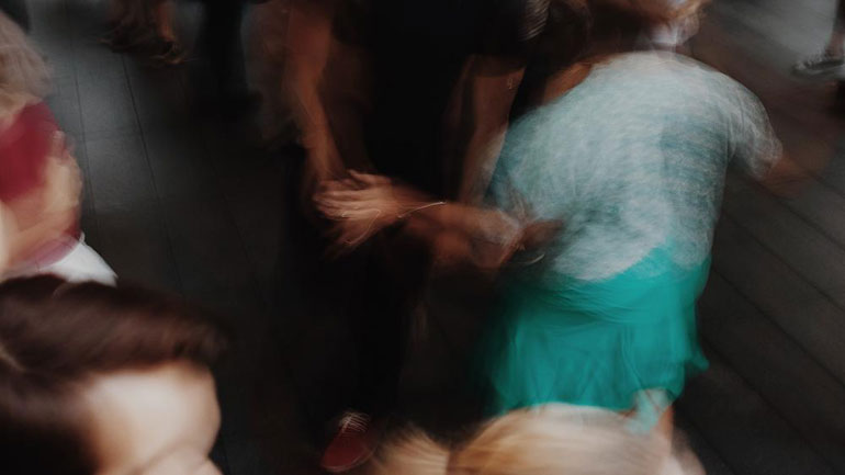 Τα κορωνοπάρτι καλά κρατούν στα Χανιά