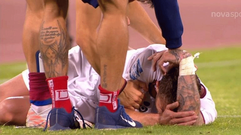 Ξέσπασαν σε κλάματα οι παίκτες της ΑΕΛ μετά τον υποβιβασμό στη Super League 2