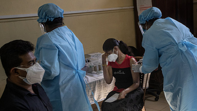 Σρι Λάνκα: Έγκριση έκτακτης χρήσης έλαβε το εμβόλιο της Pfizer κατά της Covid-19 Σρι Λάνκα: Έγκριση έκτακτης χρήσης έλαβε το εμβόλιο της Pfizer κατά της Covid-19