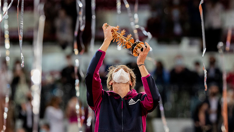 Τένις: Κατέκτησε το Όπεν Μαδρίτης ο Ζβέρεφ, 2-1 τον Μπερετίνι