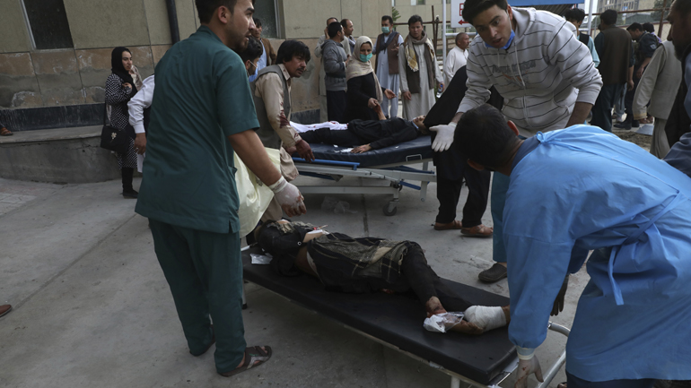 Μαθήτριες μεταξύ των θυμάτων της βομβιστικής επίθεσης στην Καμπούλ