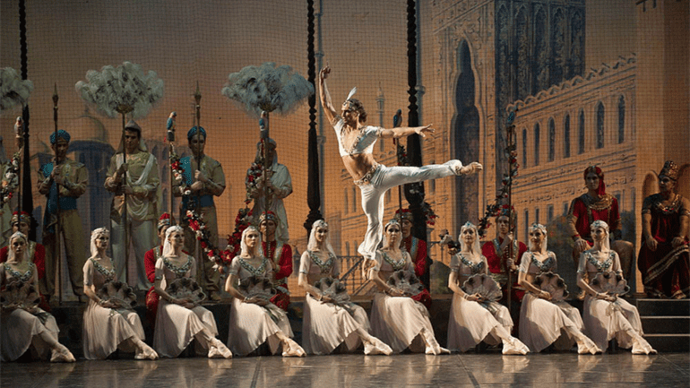 Η «Μπαγιαντέρα» online από τα μπαλέτα Μαριίνσκι της Αγίας Πετρούπολης