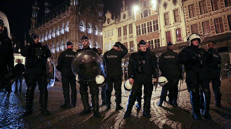 Βέλγιο: Μια νυχτερινή συγκέντρωση διαλύθηκε από την αστυνομία στις Βρυξέλλες