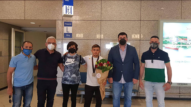 Πάλη: Επέστρεψε στην Αθήνα ο Πιλίδης
