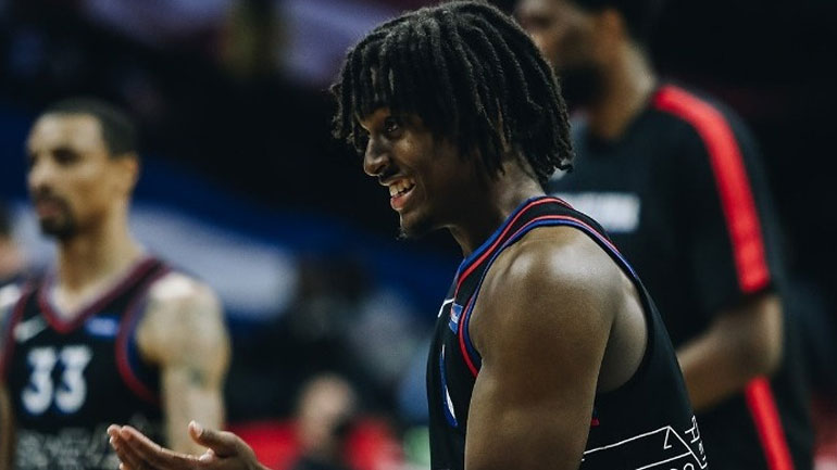 Ασταμάτητη η Φιλαδέλφια