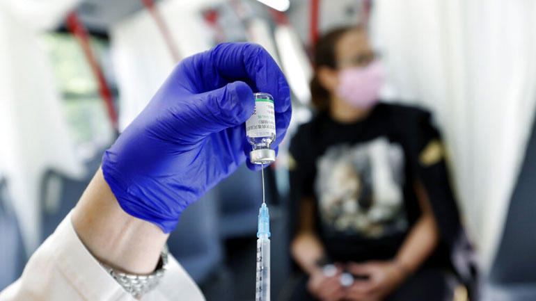 Γώγος: «Το εμβόλιο δεν επηρεάζει τη γονιμότητα»