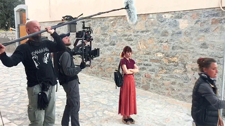 «Καρτ ποστάλ»: Με τους Μυρτώ Αλικάκη, Ανδρέα Κωνσταντίνου και Ναταλία Σουίφτ