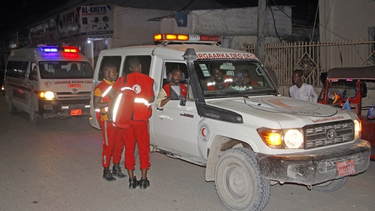 Σομαλία: Τουλάχιστον έξι νεκροί από επίθεση βομβιστή-καμικάζι σε αστυνομικό τμήμα