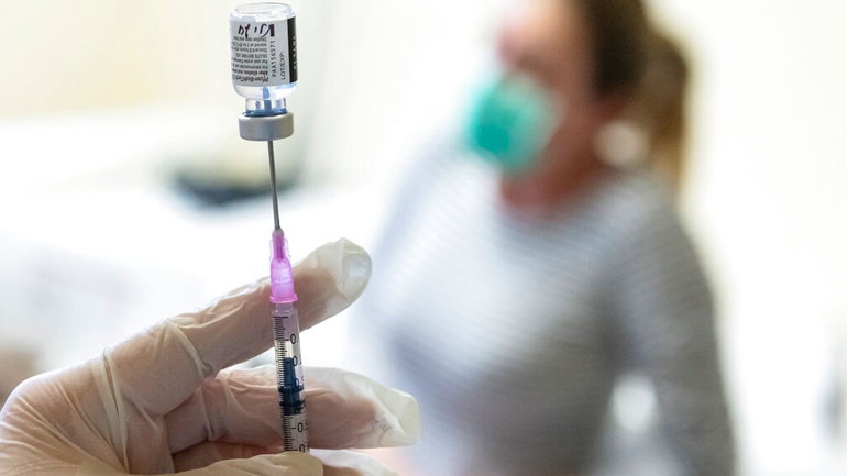 Ιταλία: 23χρονη έλαβε κατά λάθος έξι δόσεις του εμβολίου των Pfizer-BioNTech