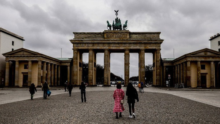 Κορωνοϊός: Επιφυλακτικός ο δήμαρχος του Βερολίνου για χαλάρωση των μέτρων