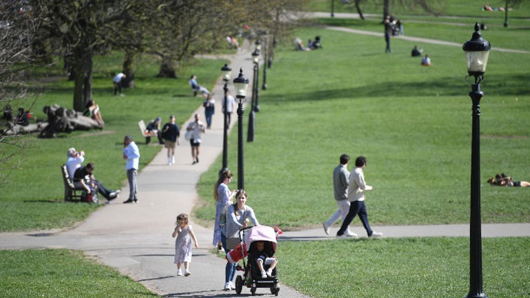 Βρετανία: Από τις 17 Μαΐου, ανοίγουν και πάλι μουσεία, κινηματογράφοι και εστιατόρια