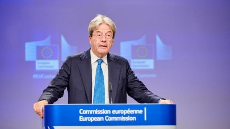 Τζεντιλόνι: Η Ελλάδα αναμένεται να λάβει τον Ιούλιο 4 δισ. από το Ταμείο Ανάκαμψης